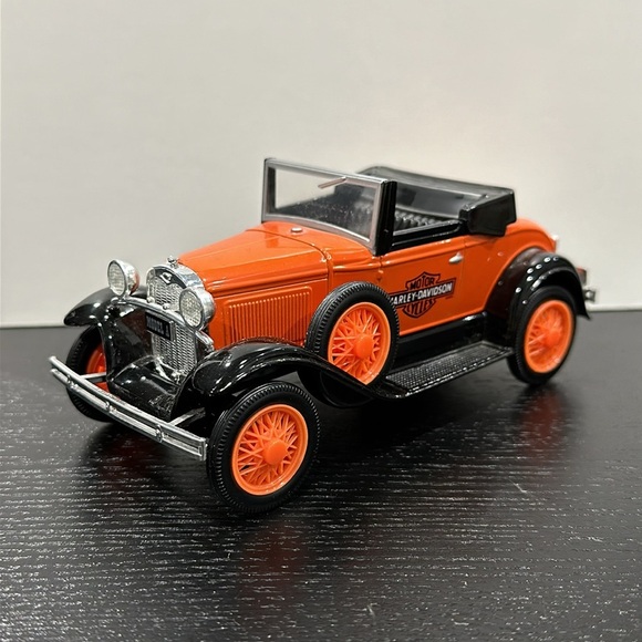 Harley-Davidson Vintage Die Cast Model Car 1929 Model A Roadster Coin Bank - Picture 2 of 8